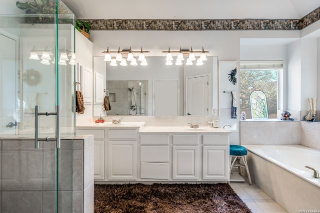 914 Grassy Meadows, San Antonio, TX 78258