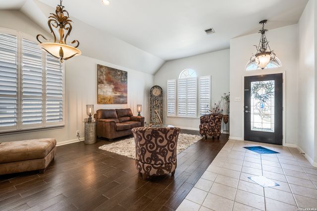 914 Grassy Meadows, San Antonio, TX 78258