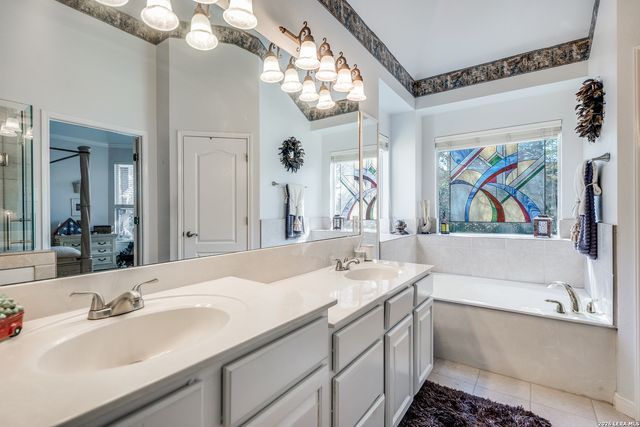 914 Grassy Meadows, San Antonio, TX 78258