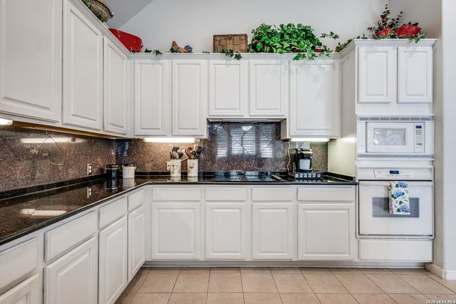 914 Grassy Meadows, San Antonio, TX 78258