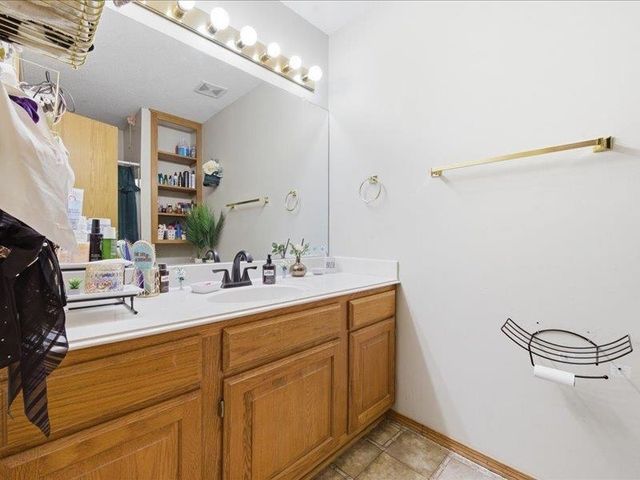 603 Colleen St, Augusta, KS 67010