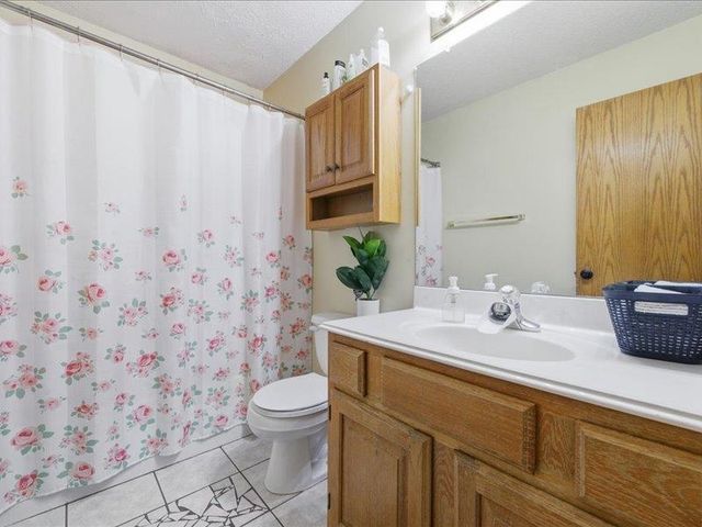 603 Colleen St, Augusta, KS 67010