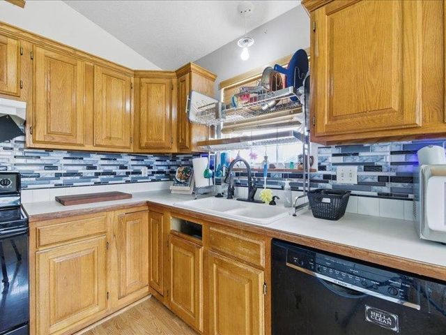 603 Colleen St, Augusta, KS 67010