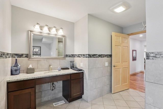 7428 South Avenue, Middleton, WI 53562