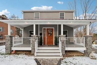 7428 South Avenue, Middleton, WI 53562