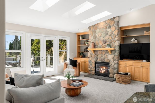 1907 2nd Street, Kirkland, WA 98033