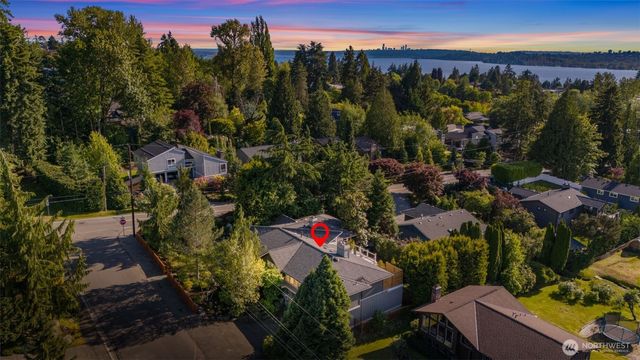 1907 2nd Street, Kirkland, WA 98033