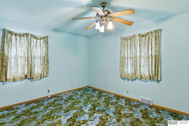 5328 N 48th Avenue, Omaha, NE 68104