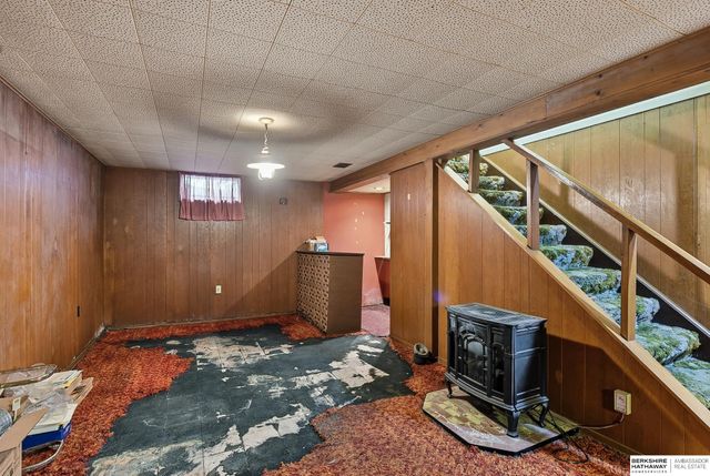 5328 N 48th Avenue, Omaha, NE 68104