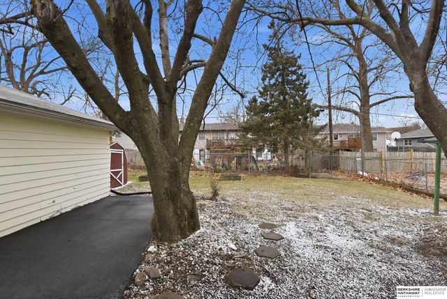 5328 N 48th Avenue, Omaha, NE 68104