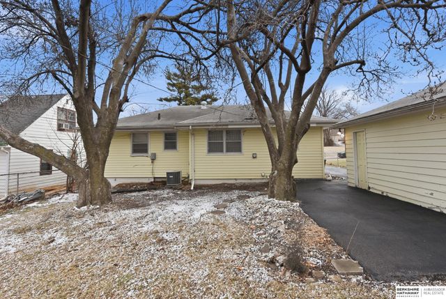 5328 N 48th Avenue, Omaha, NE 68104