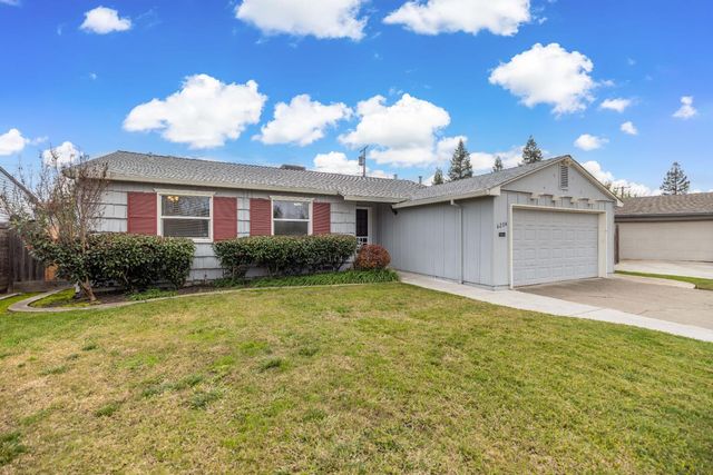 6204 Templeton Dr, Carmichael, CA 95608