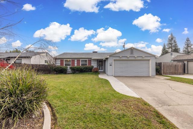 6204 Templeton Dr, Carmichael, CA 95608