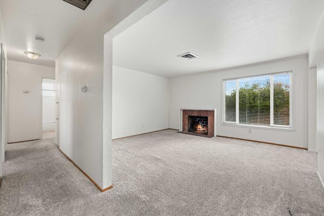 6204 Templeton Dr, Carmichael, CA 95608