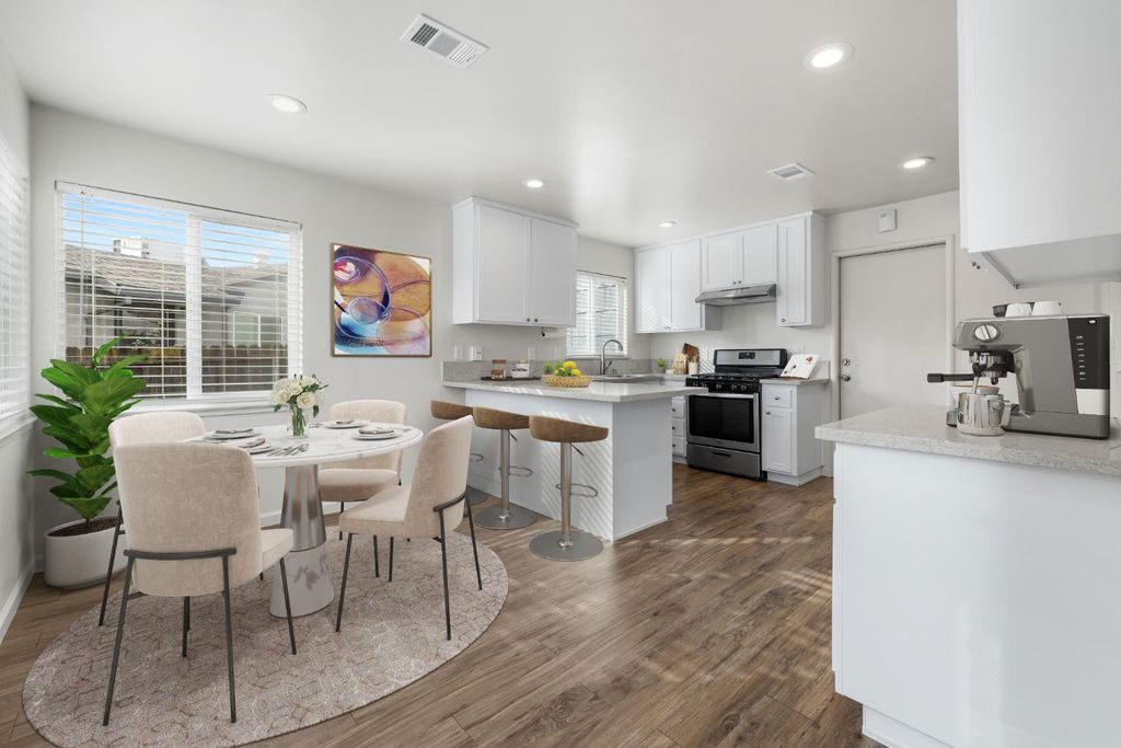 6204 Templeton Dr, Carmichael, CA 95608