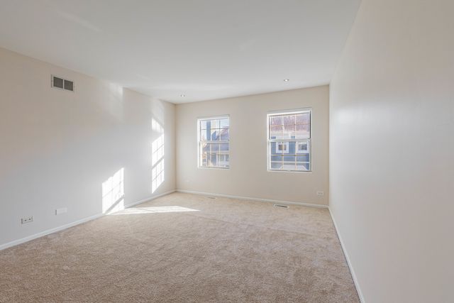 237 Acorn Drive, Streamwood, IL 60107