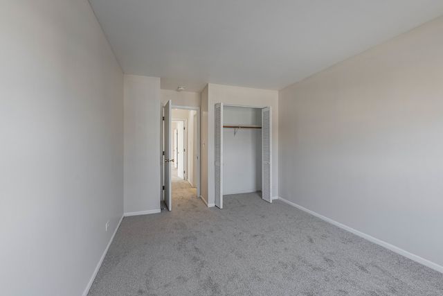 237 Acorn Drive, Streamwood, IL 60107