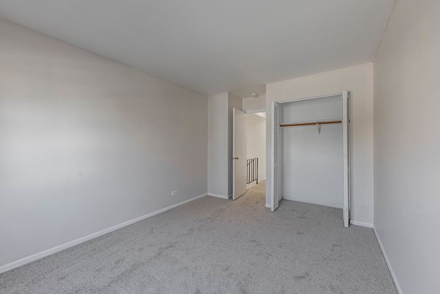 237 Acorn Drive, Streamwood, IL 60107