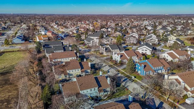 237 Acorn Drive, Streamwood, IL 60107