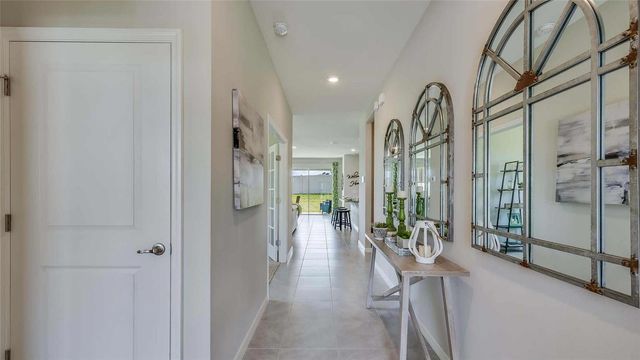 18111 TAVERNSIDE TRAIL, Lakewood Ranch, FL 34211