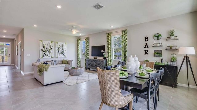 18111 TAVERNSIDE TRAIL, Lakewood Ranch, FL 34211
