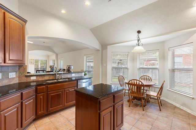 142 Golden Autumn Place, The Woodlands, TX 77384