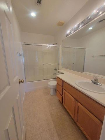 10711 Wallace Lane, Dublin, CA 94568