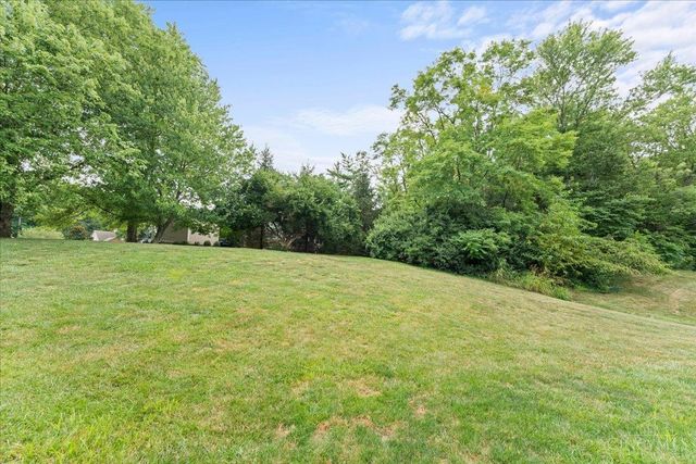 845 Eaglesknoll Court, Anderson Twp, OH 45255