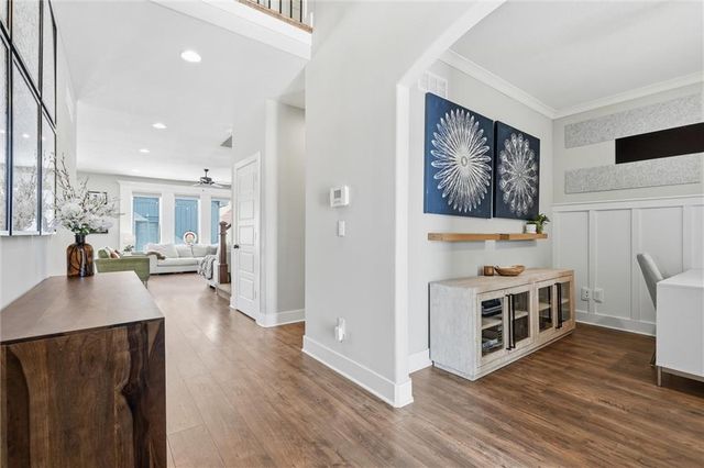 3904 SW Stoney Brook Drive, Lee's Summit, MO 64082