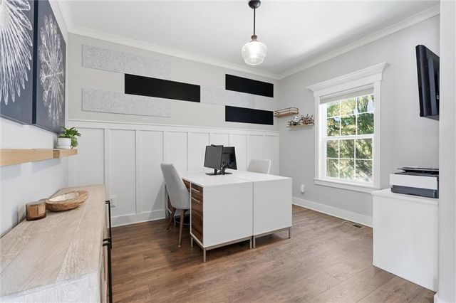 3904 SW Stoney Brook Drive, Lee's Summit, MO 64082