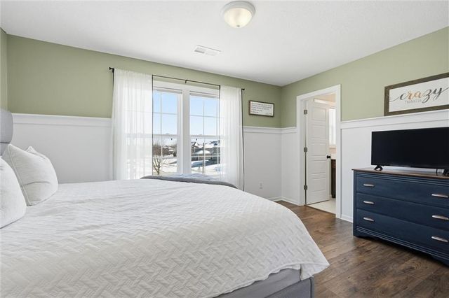 3904 SW Stoney Brook Drive, Lee's Summit, MO 64082