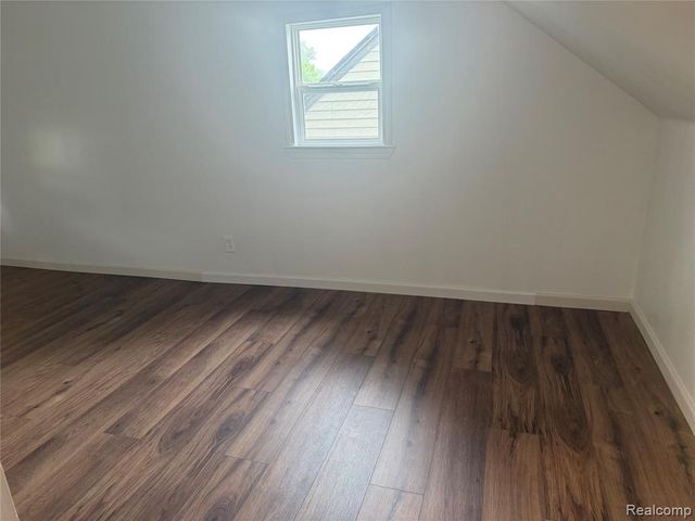 4956 Huron Street, Dearborn Heights, MI 48125