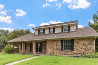 2700 Cross Bend Road, Plano, TX 75023