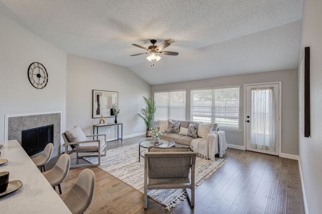 7218 Compass Point Drive, Rowlett, TX 75089