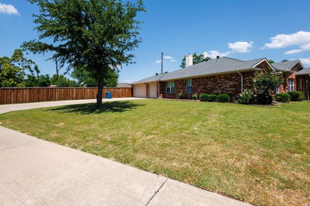 7218 Compass Point Drive, Rowlett, TX 75089