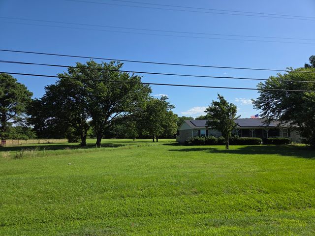 27513 State Highway 56, Whitesboro, TX 76273