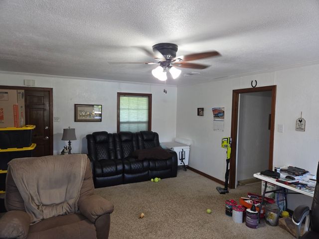 27513 State Highway 56, Whitesboro, TX 76273