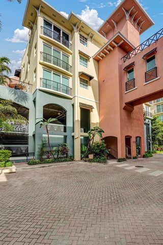 235 NE 1ST Street 404, Delray Beach, FL 33444