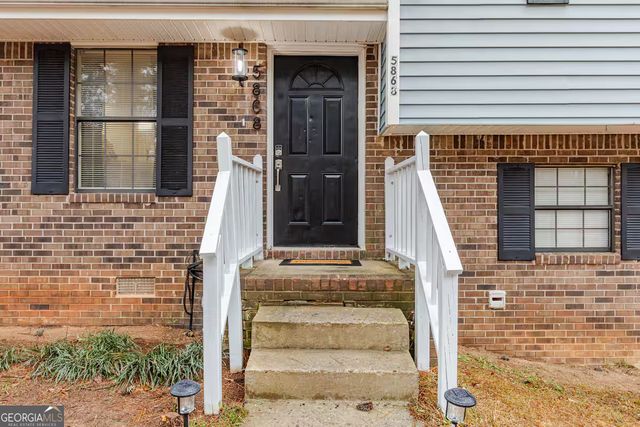 5868 Dan Drive, Ellenwood, GA 30294