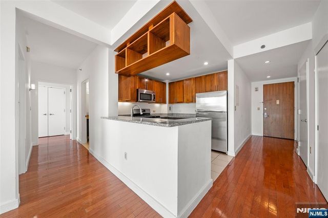 20 Newport Parkway 2311, Jersey City, NJ 07310