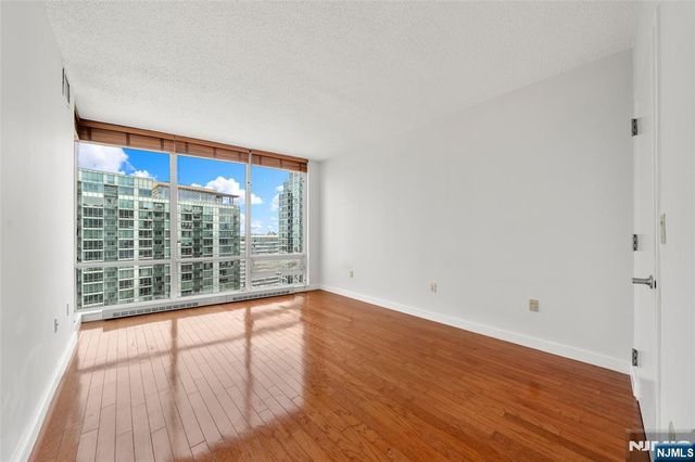 20 Newport Parkway 2311, Jersey City, NJ 07310