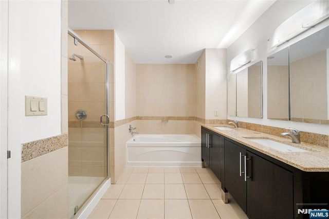 20 Newport Parkway 2311, Jersey City, NJ 07310