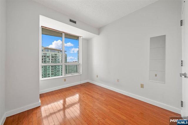 20 Newport Parkway 2311, Jersey City, NJ 07310