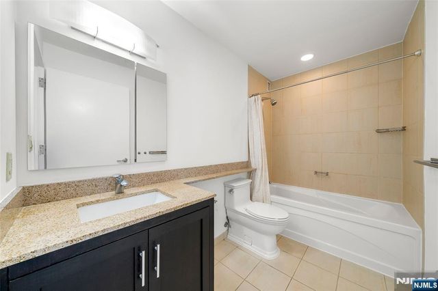 20 Newport Parkway 2311, Jersey City, NJ 07310