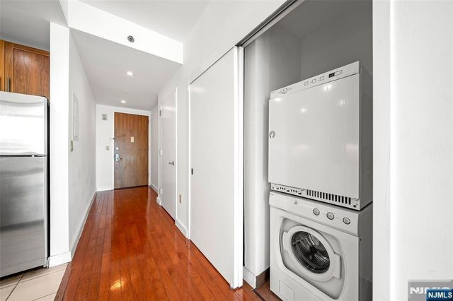 20 Newport Parkway 2311, Jersey City, NJ 07310