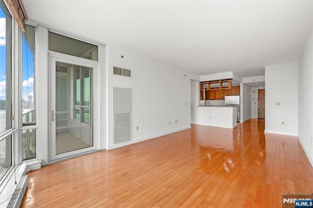 20 Newport Parkway 2311, Jersey City, NJ 07310