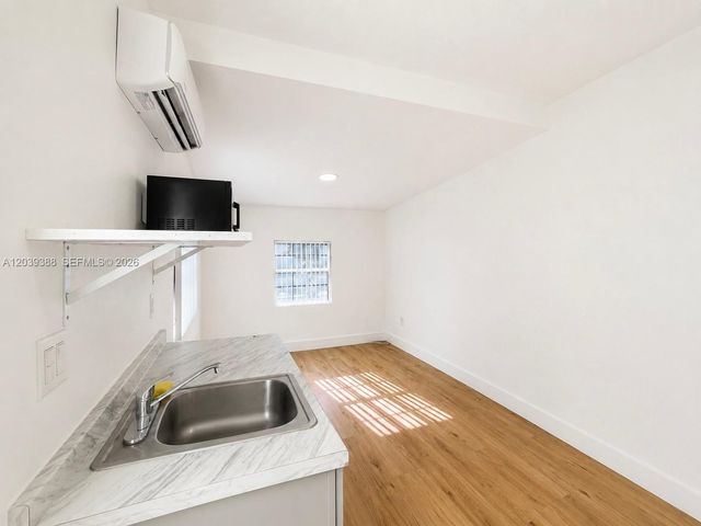 330 NW 56th Avenue 2, Miami, FL 33126