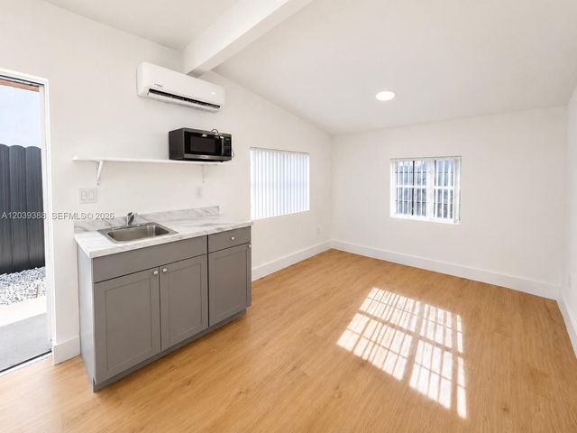 330 NW 56th Avenue 2, Miami, FL 33126