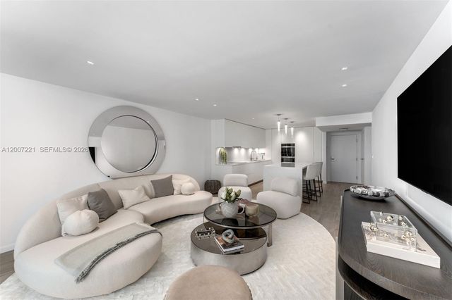 2301 Collins Avenue 902, Miami Beach, FL 33139