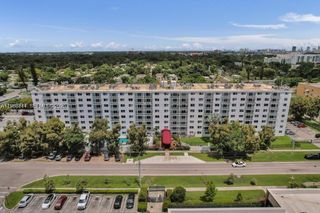 1251 NE 108th St 411, Miami, FL 33161